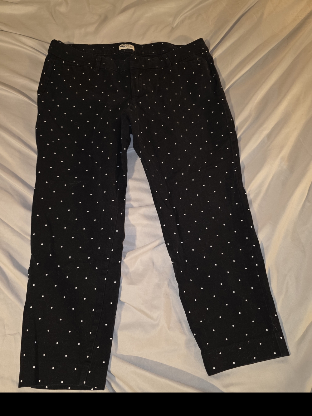 Old Navy Black Ankle Pants with White Polka Dots